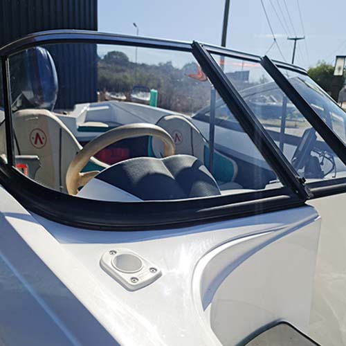 astillero-tecno-linea-flyboat-1500-3